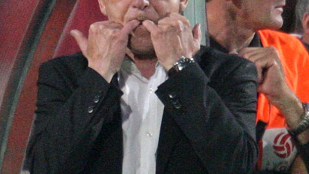 Трапатони ще води Кот Д'Ивоар