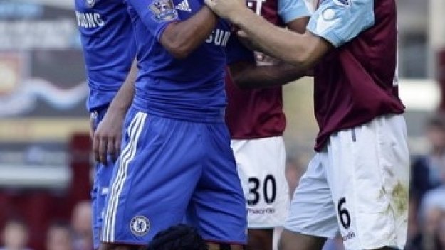 Ашли Коул: Анчелоти ме убеди да остана в Челси