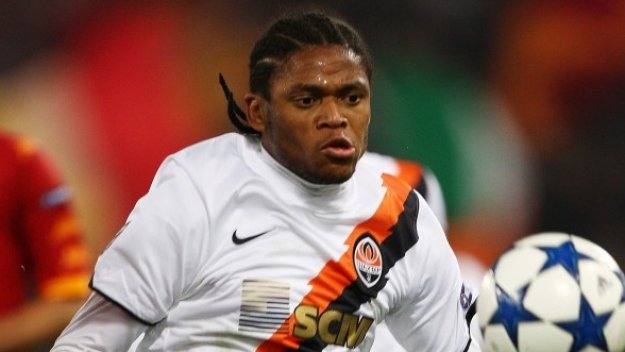 Наполи поиска полузащитник на Шахтьор (Донецк)