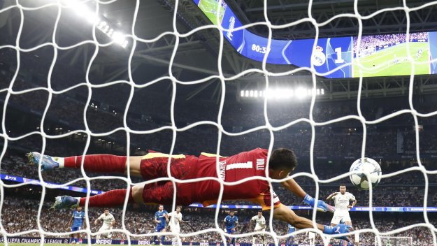 Бивш френски национал се подигра с Реал за дузпата