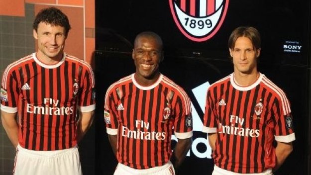 Милан представи новите екипи
