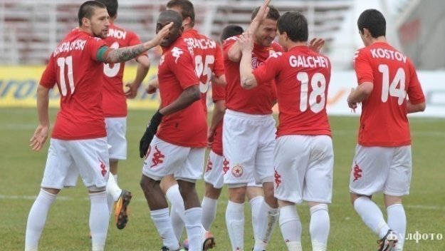 Стойчо Младенов обяви групата на ЦСКА за мача срещу Миньор