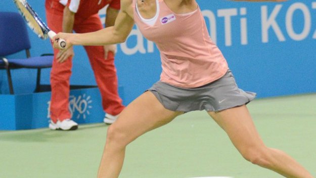 Цвети Пиронкова разстреля Калашникова в Китай