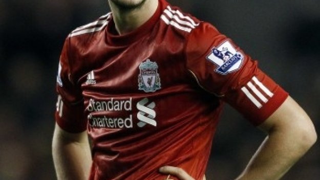 Отричат за Демба Ба и за Анди Каръл