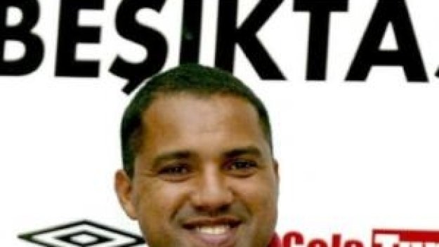 Бешикташ изнудвал Аилтон, случаят може да стигне до УЕФА