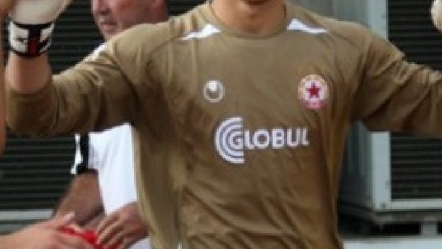 Червените си взеха младок от Чавдар