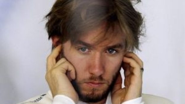 Хайдфелд съгласен да му резнат заплатата