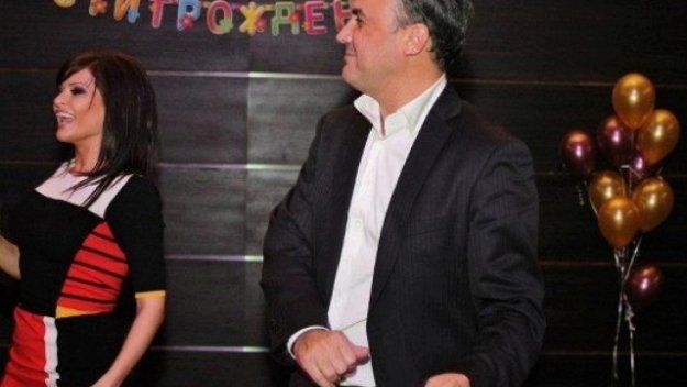Непоклатим: Още един клуб зад Боби Михайлов