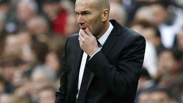 Зидан започна треньорската си кариера със загуба