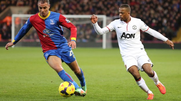 Шамак подписа нов договор с Кристъл Палас