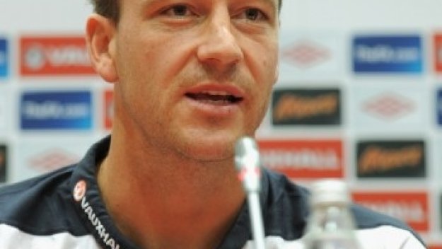 Тери иска шест точки от мачовете срещу България и Уелс