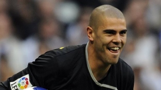 Барса не преговаря с Виктор Валдес