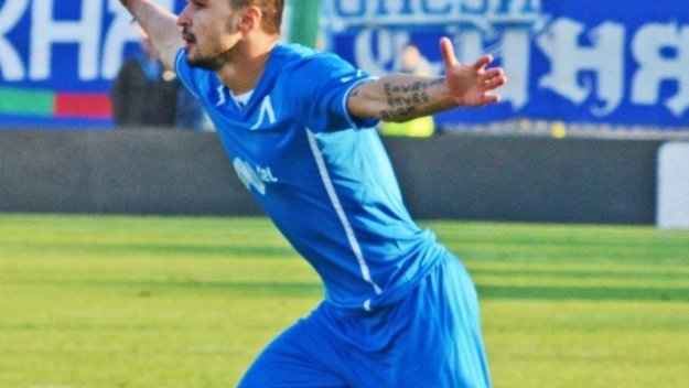 Левски удари Локо Пловдив, Валери Божинов бележи