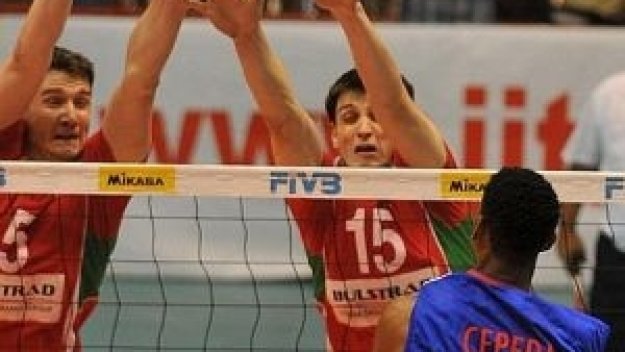 Тодор Алексиев подписа с Изумруд