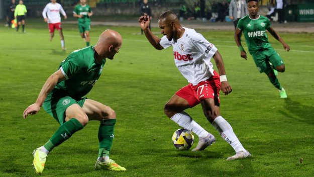 Левски вече докосва титлата, ЦСКА 1948 не успя да бие във Враца