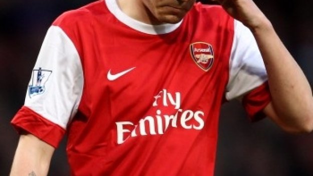 Бендтнер напуска Арсенал