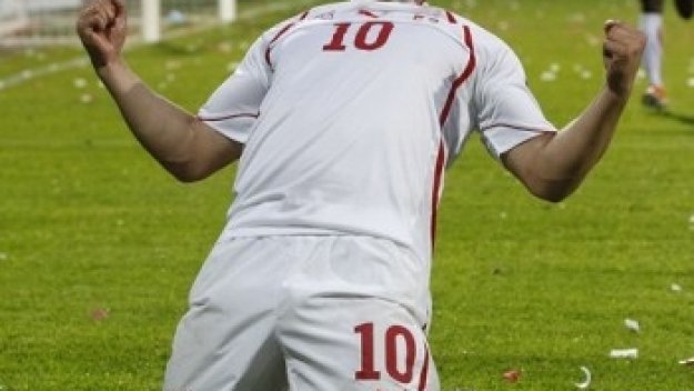 Швейцария и Беларус бият на старта на Евро 2011