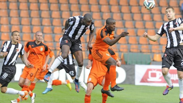 Литекс прекъсна "черната" серия и разби Локо Пловдив