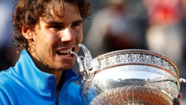 Краля отново триумфира в Париж и остава номер 1