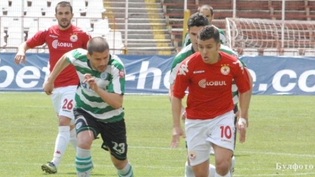 Обещали 100 бона на Черно море да спре ЦСКА