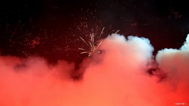 Ултраси на Левски подлудиха Хайдук: Добро утро, спахте ли добре? + ВИДЕО