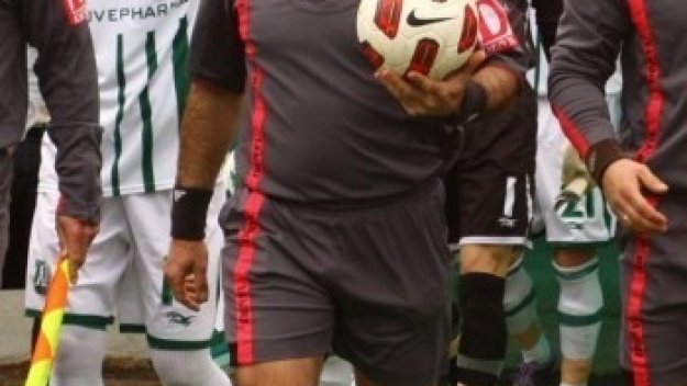 Ахмед ще свири Левски - Литекс