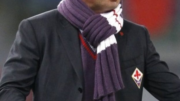 Синиша поема Сърбия