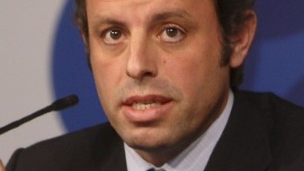 Росел се усети и се извини