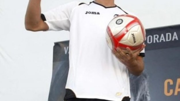 1000 фенове посрещнаха Каналес във Валенсия