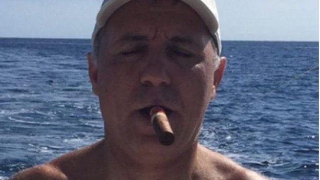 Стоичков опознава морето с пура и бира
