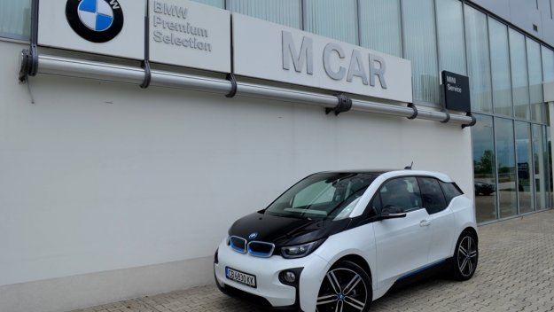 &bdquo;Зелената&ldquo; и иновативна серия BMW i паркира в &bdquo;М Кар&ldquo; Пловдив 