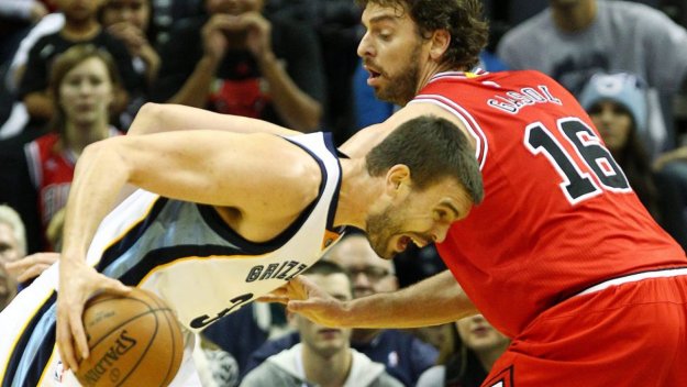 И без Дерик Роуз Чикаго надви Мемфис