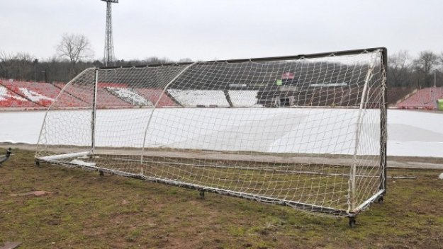 ЦСКА няма да спира ремонта на &quot;Армията&quot;