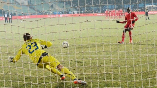 Пацо-Тигъра претърпя операция на ръката, аут от терените за месец