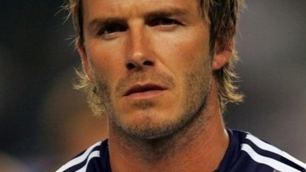 Бесният Дейвид Бекъм погна милиардер-издател