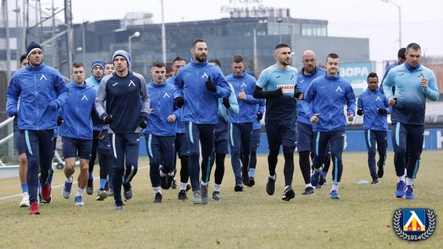 Централните защитници на Левски са тромави и еднотипни