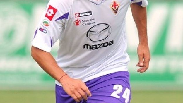 Манчестър Сити взима Черчи, ако не успее да привлече Насри