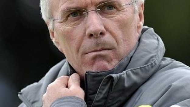 Феновете на Код Д'Ивоар нападнаха Ериксон