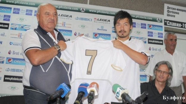 Бат' Венци не пуска Дайсуке Мацуй в Австралия