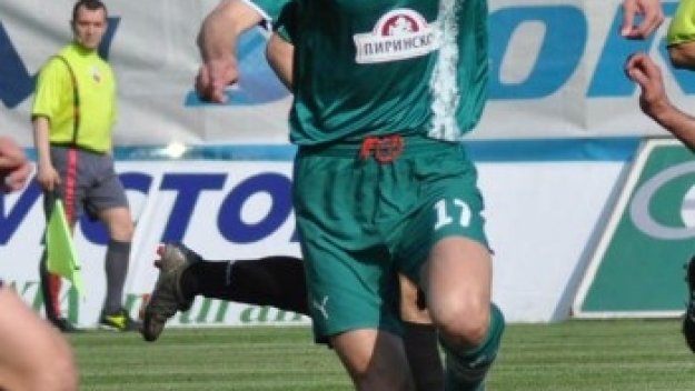 Левски продава Дани Младенов за 200 хил. евро