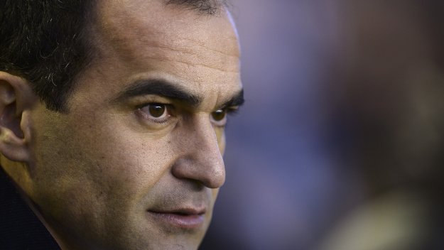 "Умбро" отново ще облича Евертън