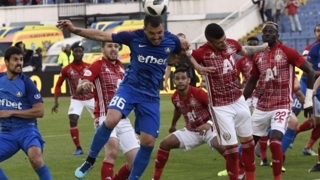 Валери Божинов иска отново на "Герена": Готов съм да играя за Левски без пари