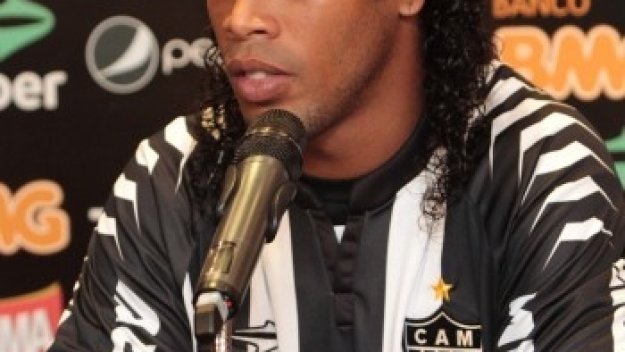 Сколари извика Роналдиньо и Пато в националния отбор на Бразилия