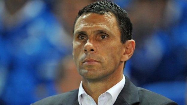 Рединг преговаря с Гус Пойет