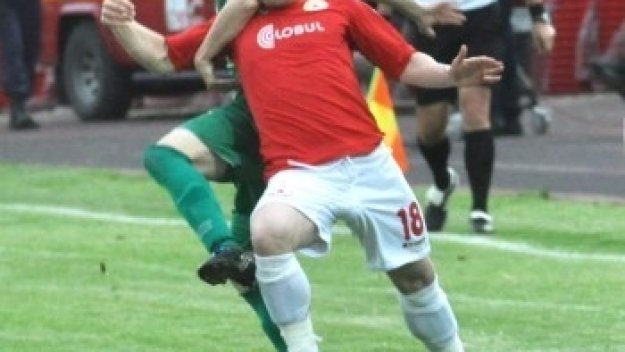 Динамо Букурещ предложи само 50 000 евро на ЦСКА за Борис Галчев