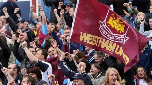 Уест Хям взе първа точка