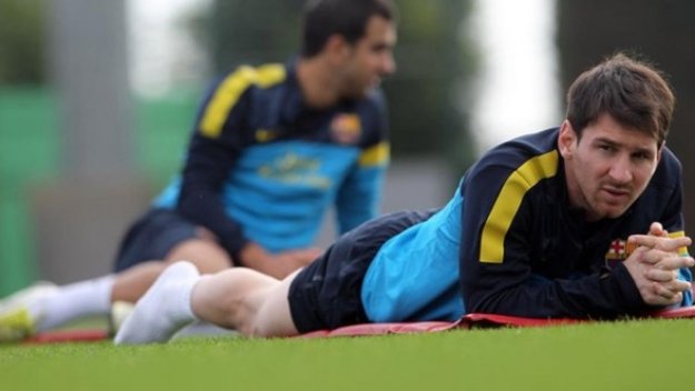 Лео все пак в групата за Севиля