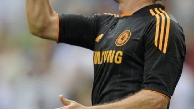 Лампард към критиците на Руни: Уейн не е нито дебел, нито глупав