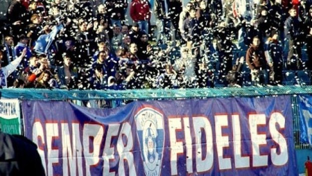 Осъдиха фен на Спартак (Вн) за бой над полицай