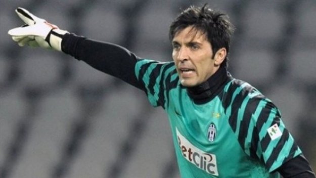 Буфон: Оставам в Юве до живот!